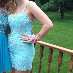 ALYCE PARIS SHORT HOMECOMING/PROM DRESS! SIZE 4